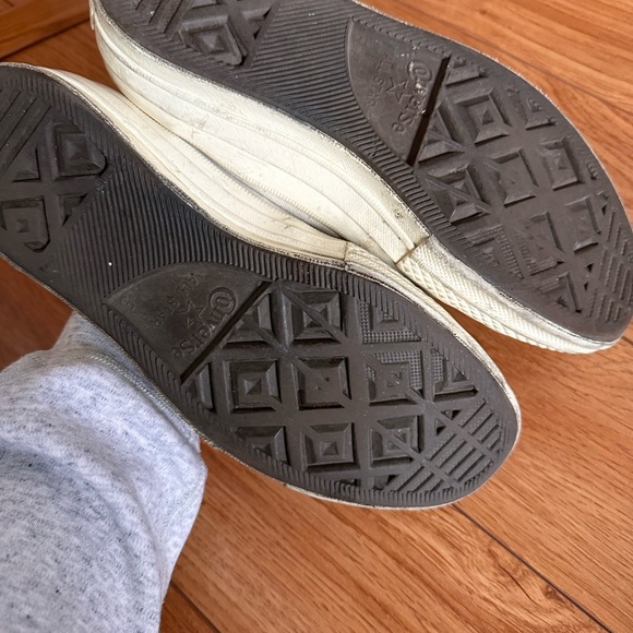 Well worn Comme Des Garçon low top converse - Picture 4 of 4
